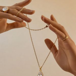 گوشواره حلقه‌ای طلایی